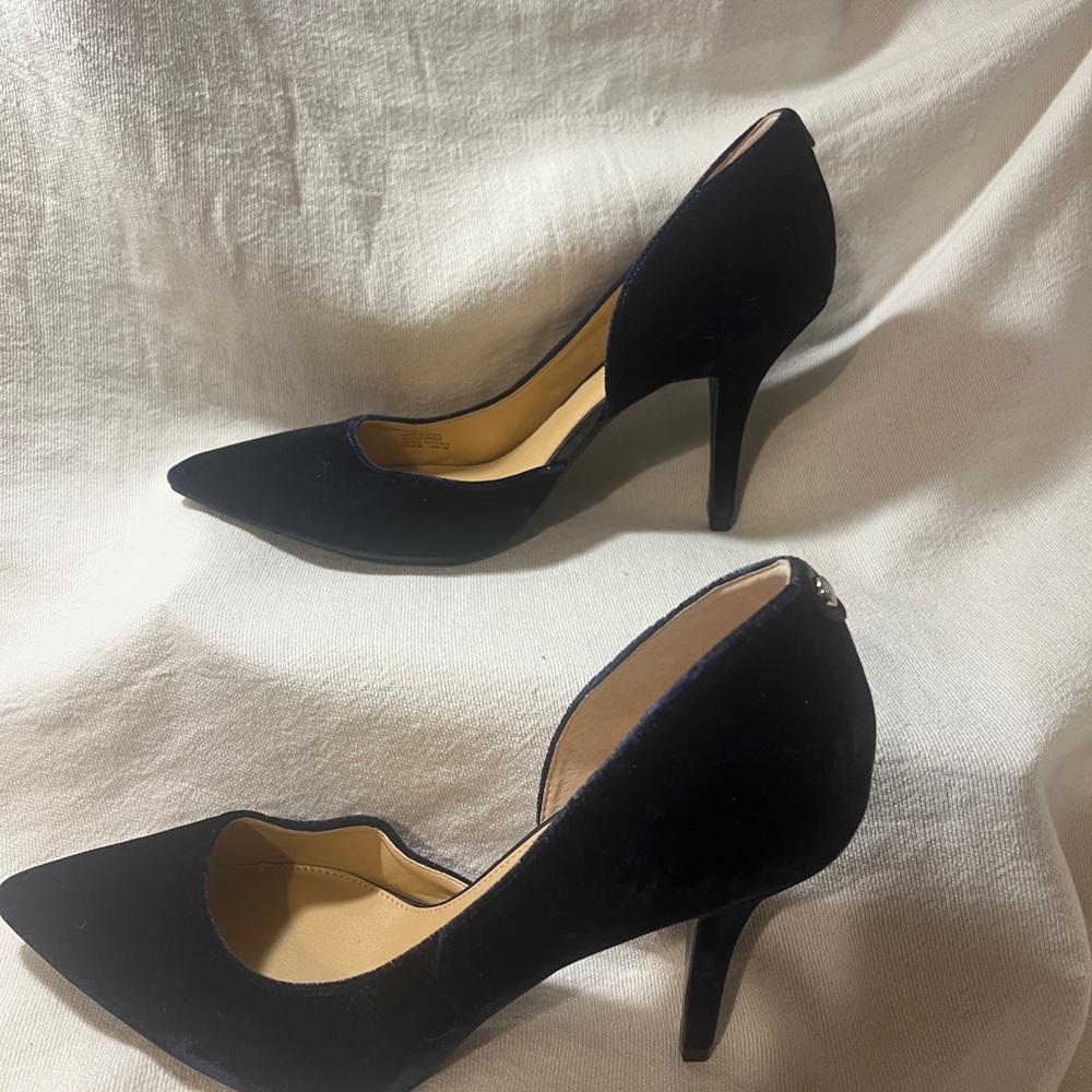 Michael Kors Blue suede Pointed pumps